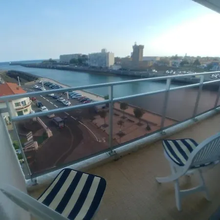 Le 5eme Astro - Vue Et Chenal Les Sables-dʼOlonne