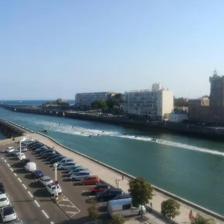 Le 5eme Astro - Vue Et Chenal Les Sables-dʼOlonne