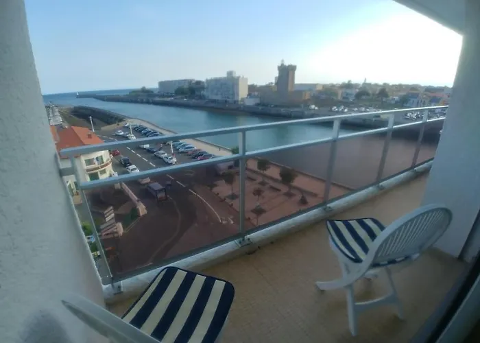 Le 5eme Astro - Vue Et Chenal Les Sables-dʼOlonne